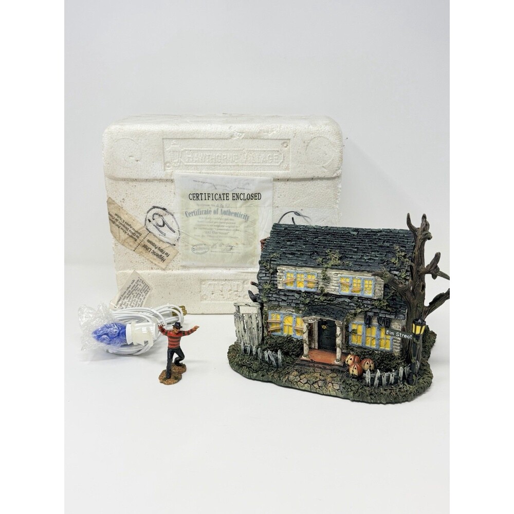 Hawthorne Village Nightmare on Elm Street 842 Elm St Village of Horror Box COA
